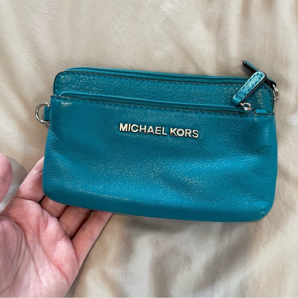 Michael Kors Vibrant Blue/Turquoise Crossbody Bag Set - Picture 8 of 10